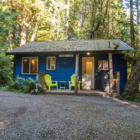 Surfs Inn Rainforest Cottages Ucluelet Extérieur photo