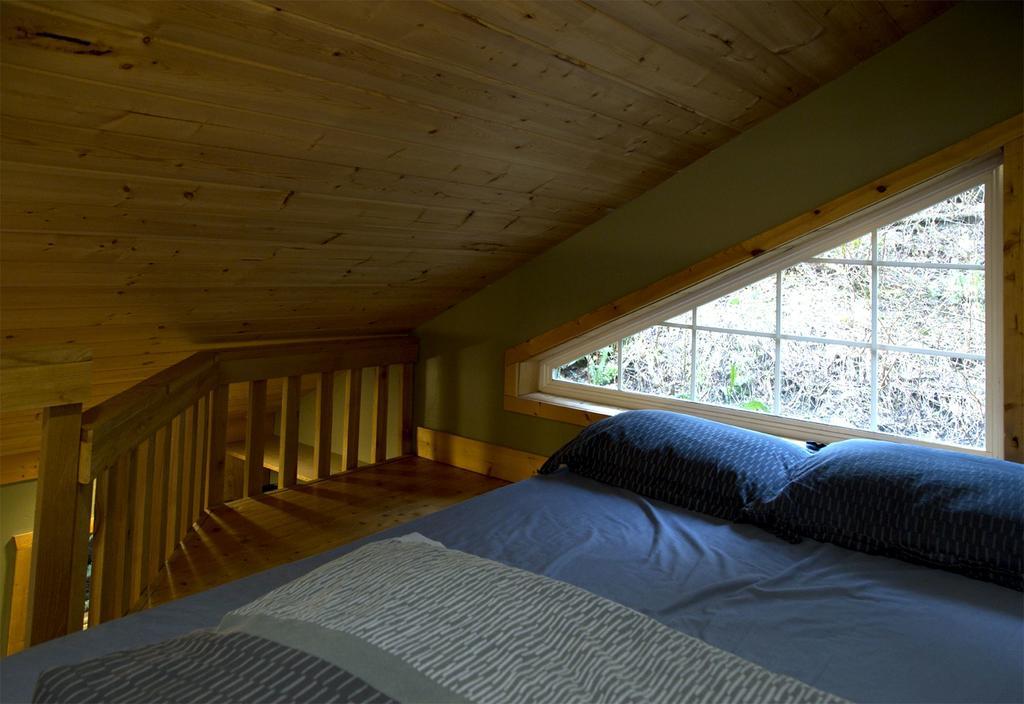 Surfs Inn Rainforest Cottages Ucluelet Extérieur photo