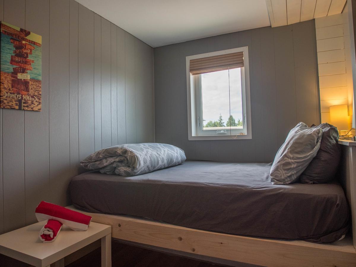 Surfs Inn Rainforest Cottages Ucluelet Extérieur photo